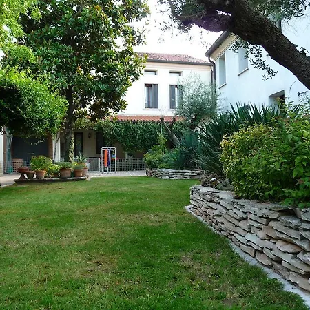 فندق مبيت وإفطار Casa Stefy