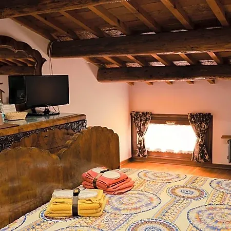 Casa Stefy Oda ve Kahvaltı 3*