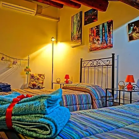 Oda ve Kahvaltı Casa Stefy 3*